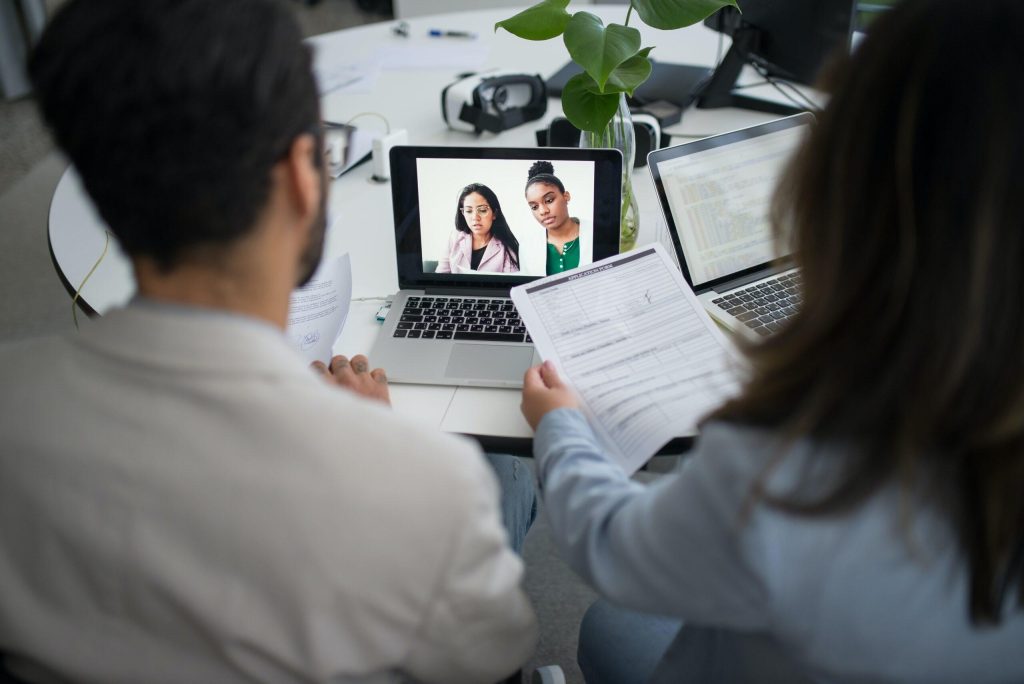 A small business leveraging online bookkeeping services