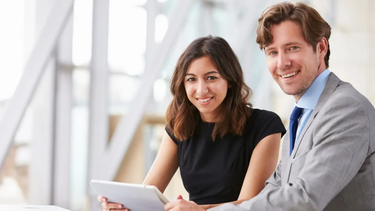 Unveiling the Distinct Roles that HR and Payroll have in Business Management