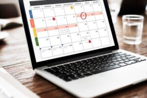 Year-Round Tax Planning vs. Last-Minute Filing