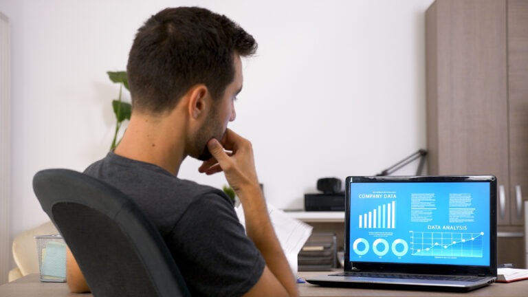 Fractional CFO for Startups: When You Need One and What They Do
